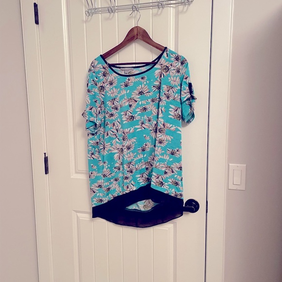 Tunic - Picture 1 of 3